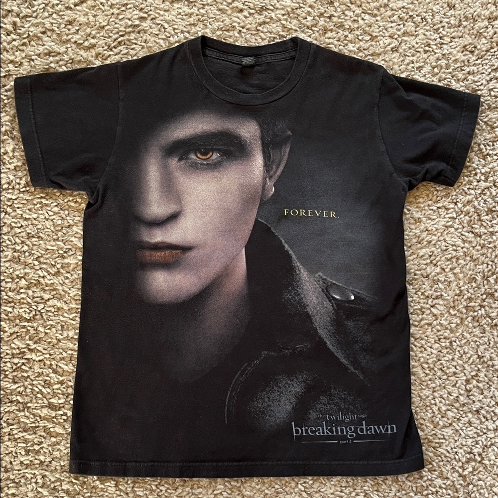 2012 Twilight Breaking Dawn Edward Graphic T-Shirt